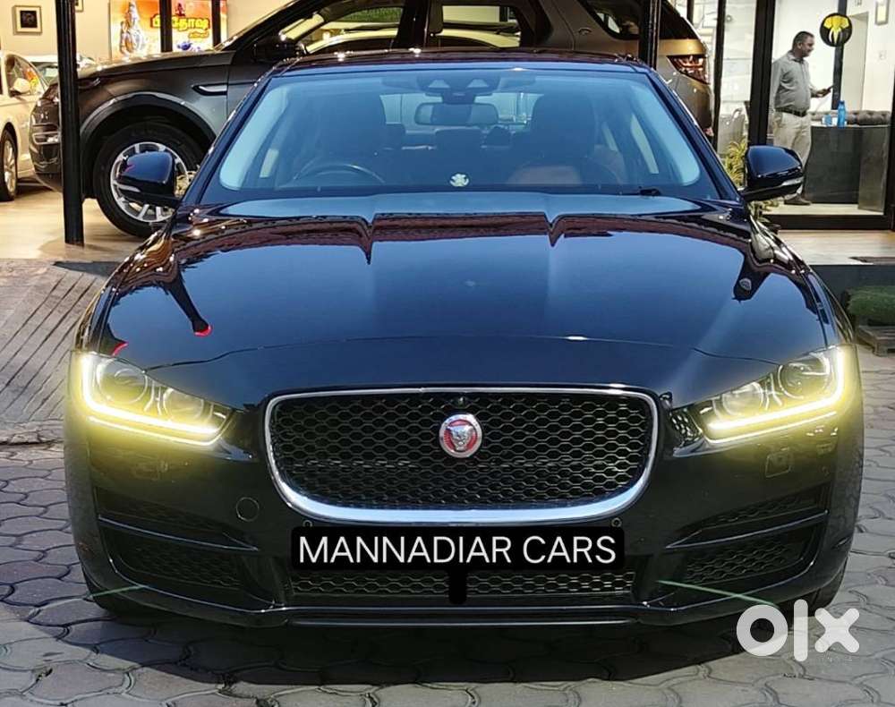 Jaguar Xe Pure, 2016, Petrol