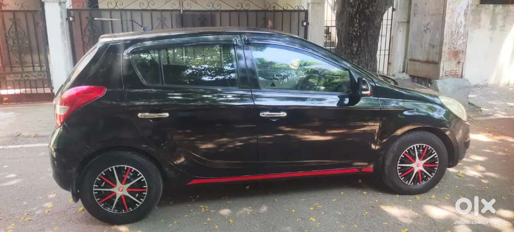 Hyundai I20 Sports Top End Automatic 2011 Petrol Well Maintained