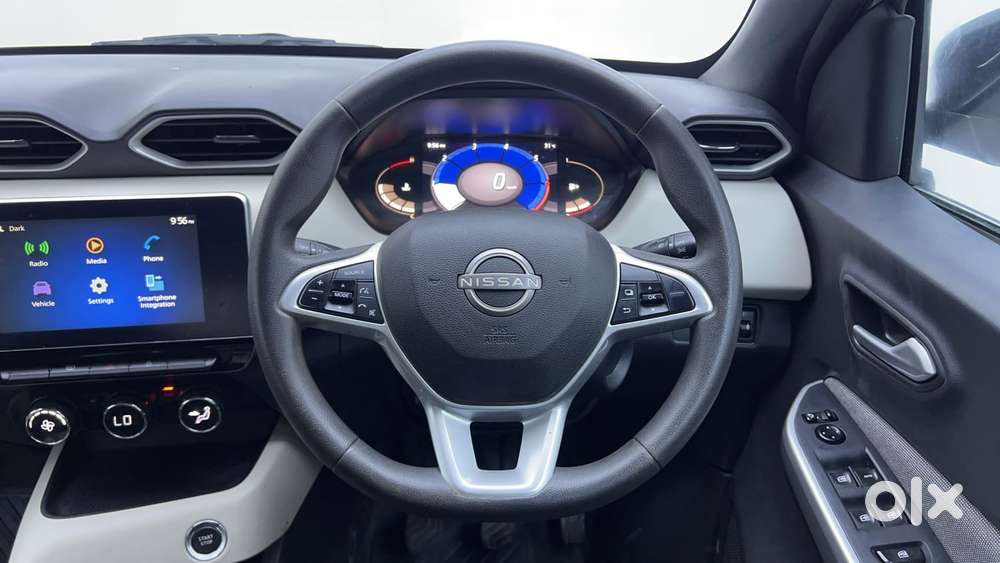 Nissan Magnite 1.0 Xv, 2022, Petrol