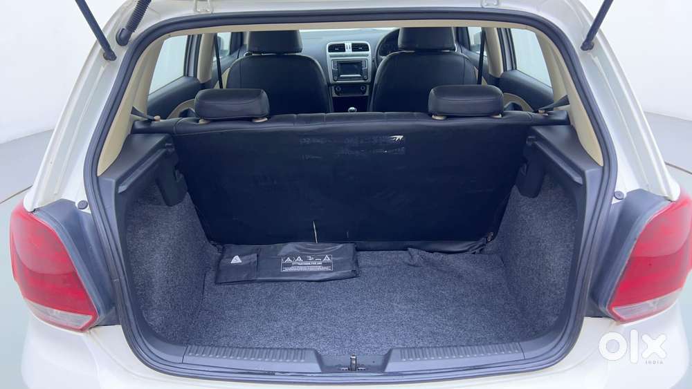 Volkswagen Polo Petrol Highline 1.2l, 2016, Petrol