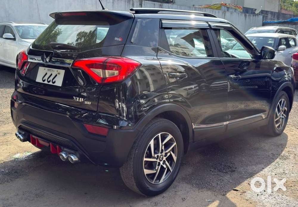 Mahindra Xuv300 W8 Option Diesel, 2023, Diesel
