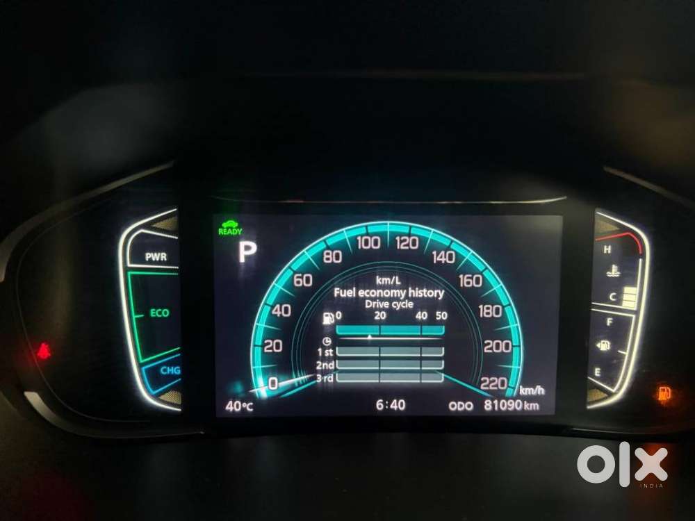 Toyota Urban Cruiser Hyryder 1.5 V Hybrid, 2023, Petrol