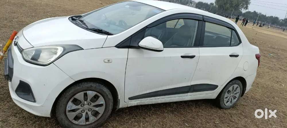 Hyundai Xcent 2015 Petrol 750000 Km Driven
