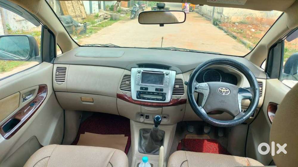 Toyota Innova 2.5 V 7 Str, 2012, Diesel