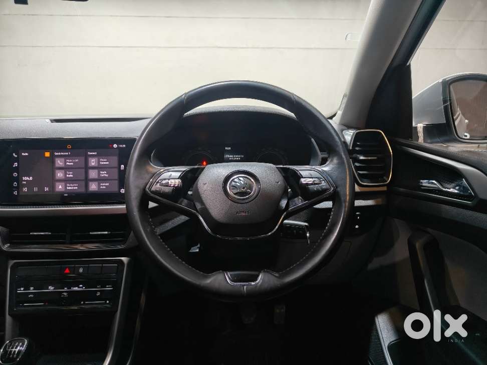 Skoda Kushaq 1.0 Tsi Ambition, 2022, Petrol