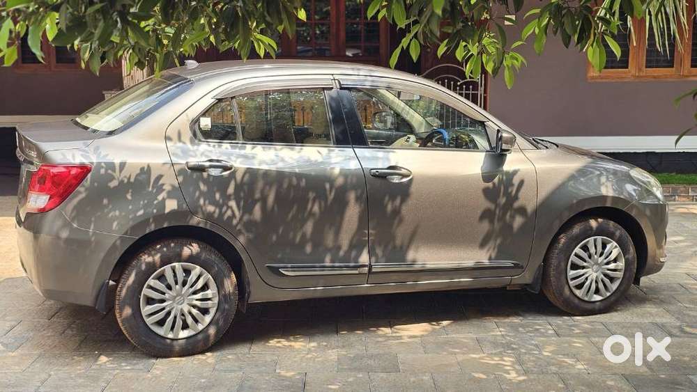 Maruti Suzuki Swift Dzire 1.3 Vxi, 2018, Petrol