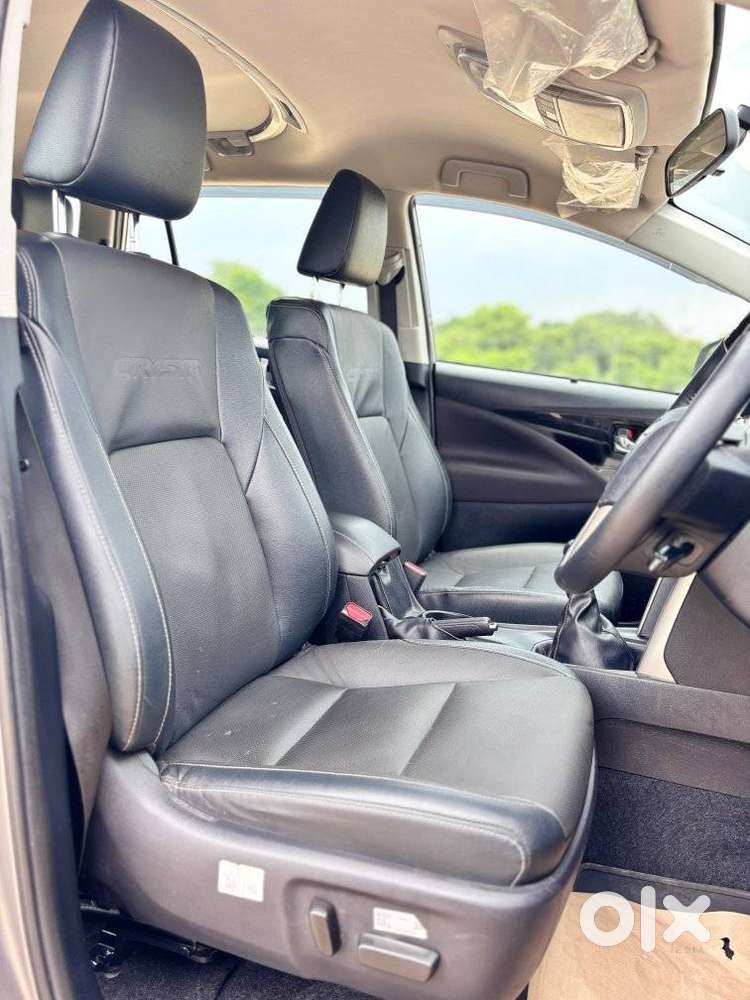 Toyota Innova Crysta Zx 2.4 Diesel 7 Seater, 2025, Diesel