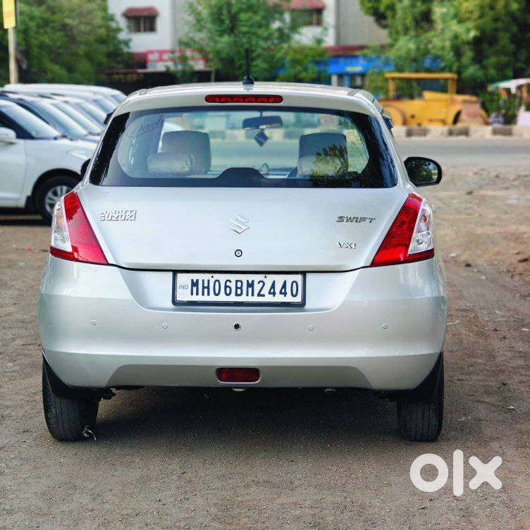 Maruti Suzuki Swift Vxi With Abs, 2015, Petrol