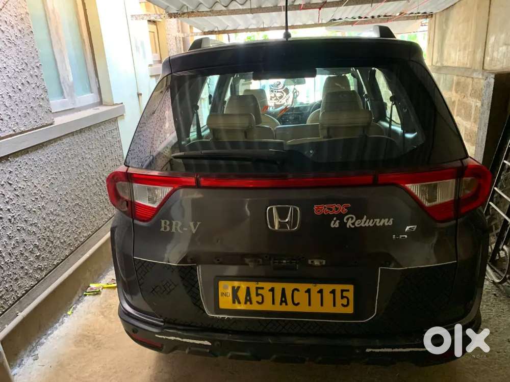 Honda Br-v  S Variant 2018 Diesel Well Condition Just Minor Problem