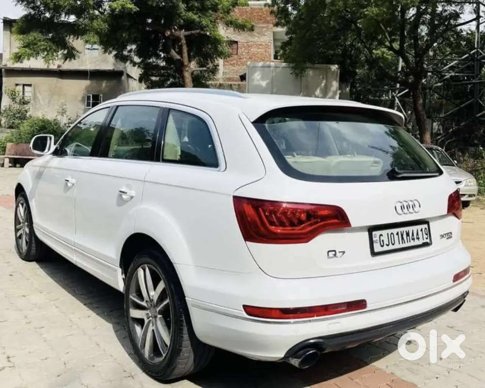 Audi Q7 2011 Diesel 128000 Km Driven