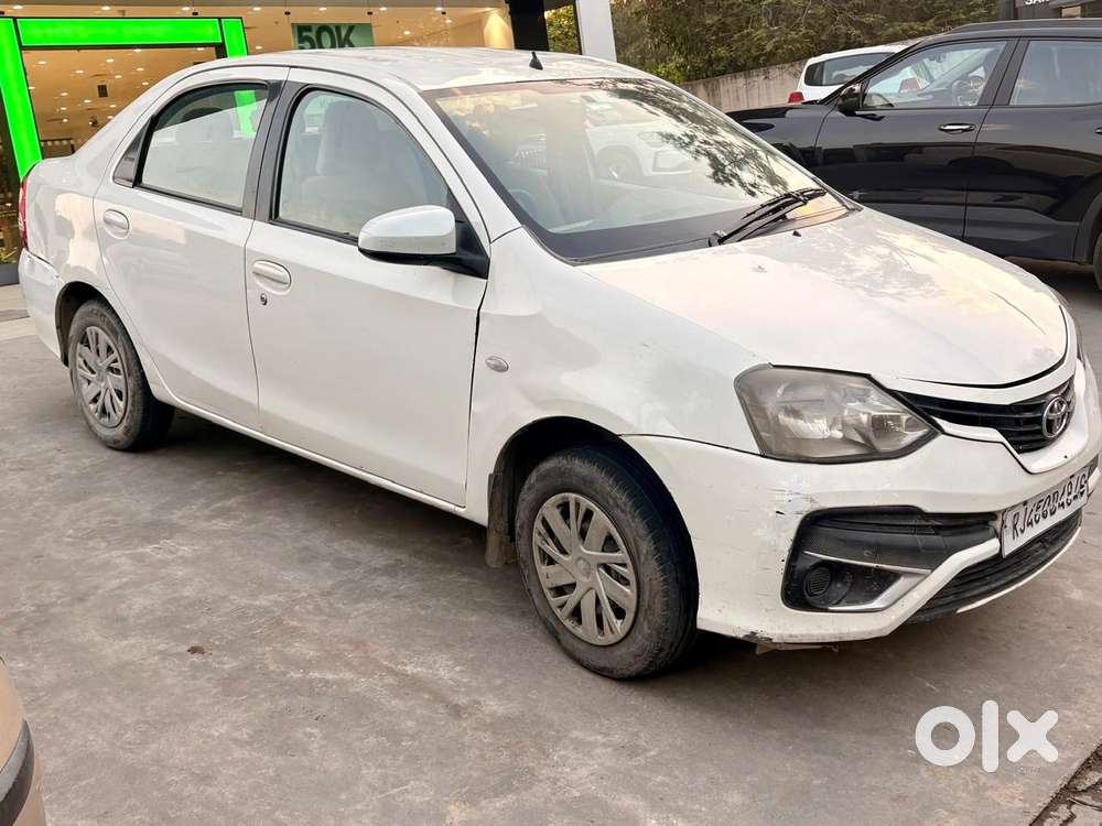 Toyota Etios Cross G, 2018, Petrol
