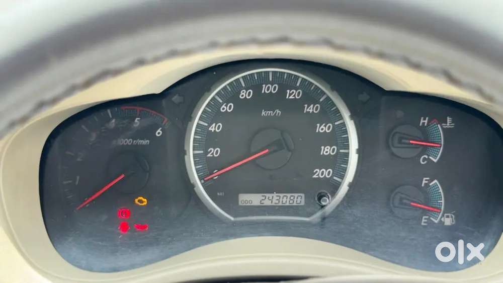 Toyota Innova 2013 Diesel Well Maintained