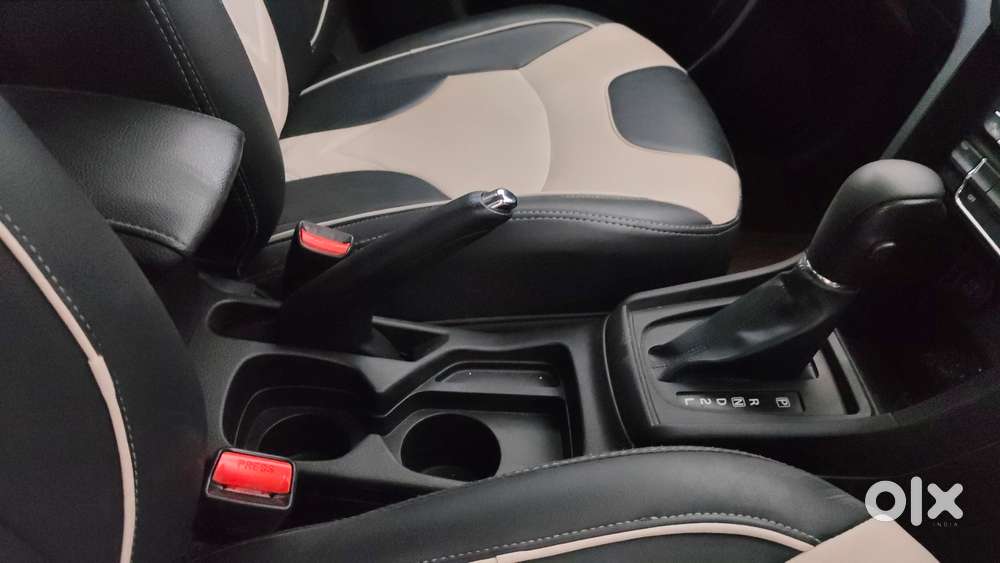 Toyota Urban Cruiser 1.5 Premium Grade At, 2022, Petrol