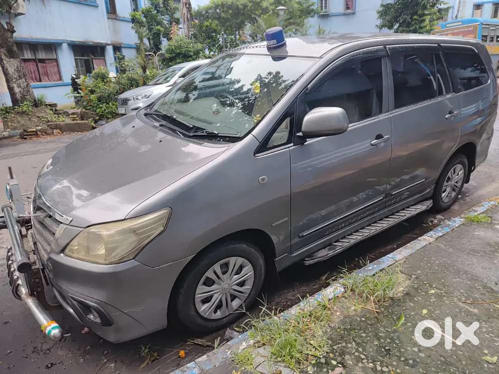Toyota Innova Hycross 2012 Diesel Automatic