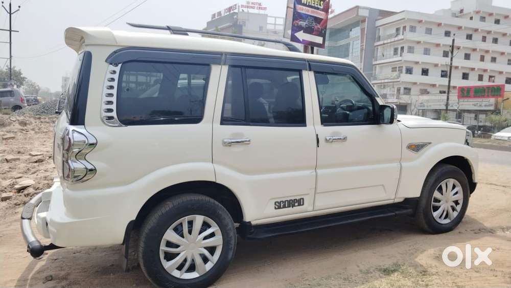 Mahindra Scorpio S6 Plus, 2016, Diesel