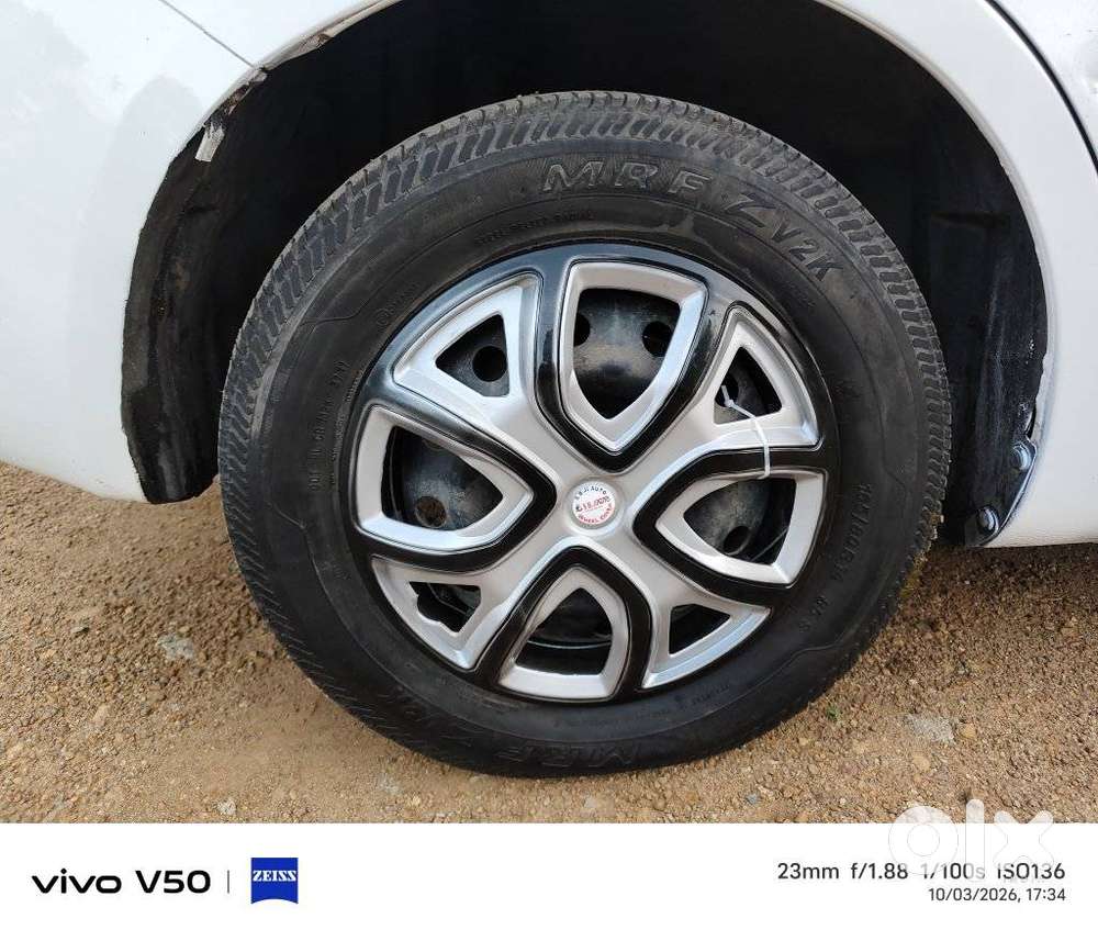 Maruti Suzuki Swift Dzire 1.2 Vxi Bsiv, 2013, Petrol