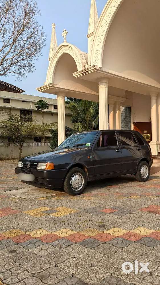 Fiat Uno 1.7 Trend Ac 2001 Model