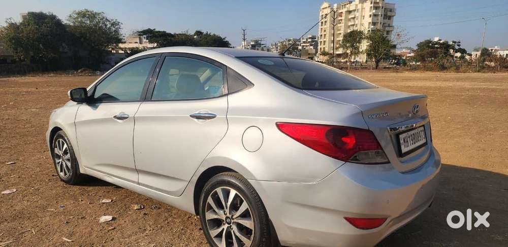 Hyundai Fluidic Verna 2015