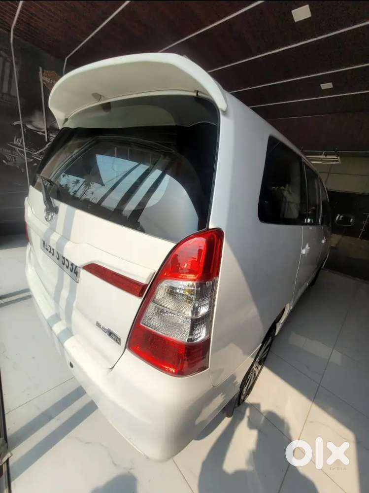 Toyota Innova 2014 Diesel 189000 Km Driven