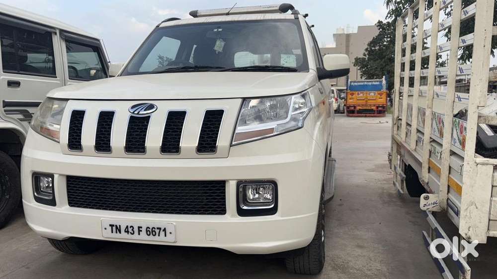 Mahindra Tuv 300 2015 Diesel Well Maintained
