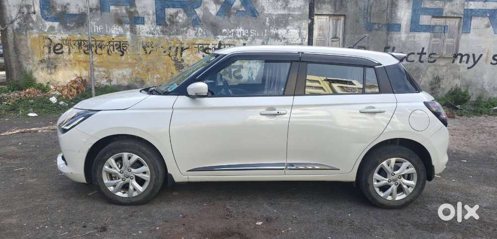 Maruti Suzuki New-gen Swift Zxi, 2024, Petrol