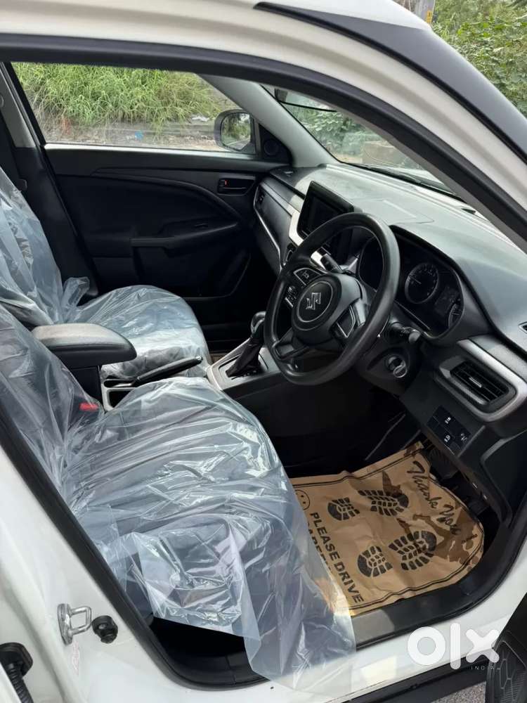 Maruti Suzuki Brezza Vxi At, 2024, Petrol