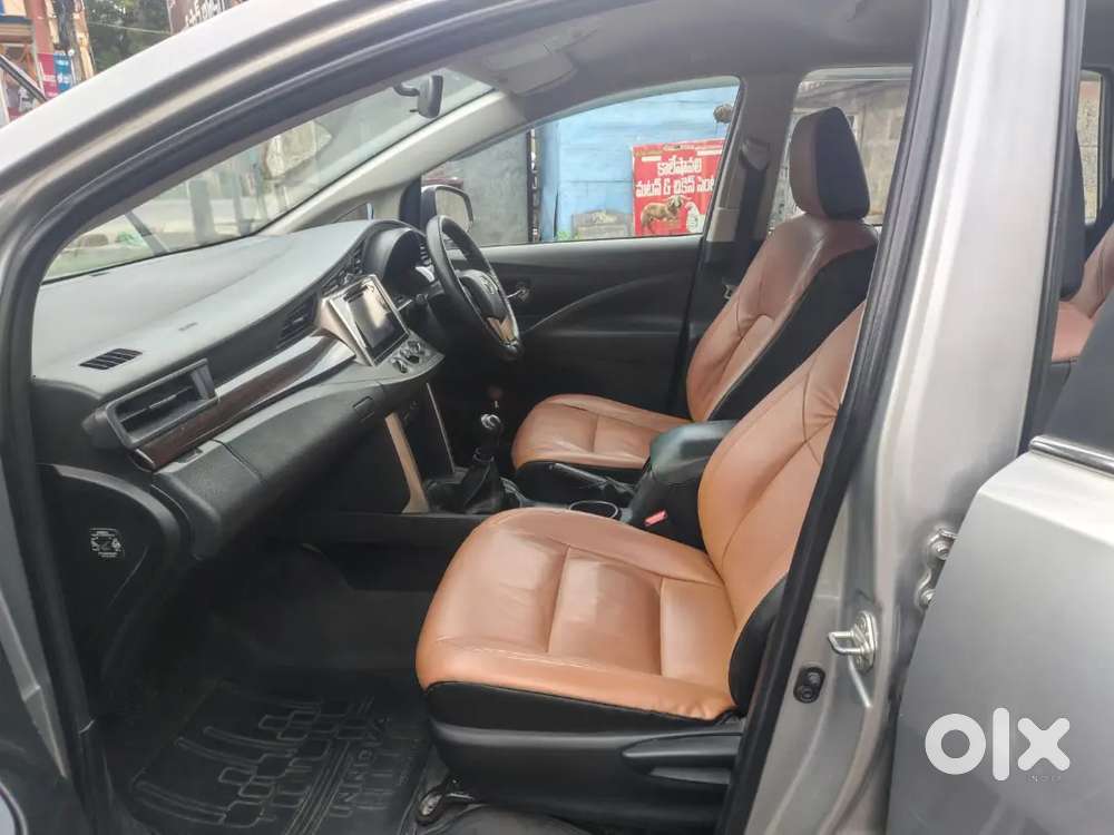 Toyota Innova Crysta G 8 2019