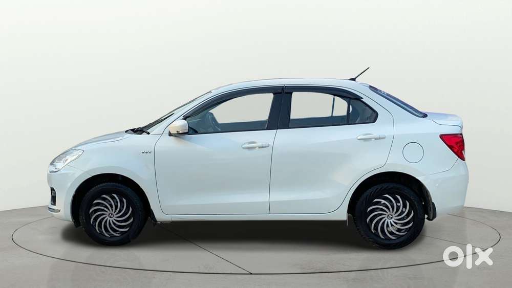 Maruti Suzuki Swift Dzire Amt Vxi, 2018, Petrol