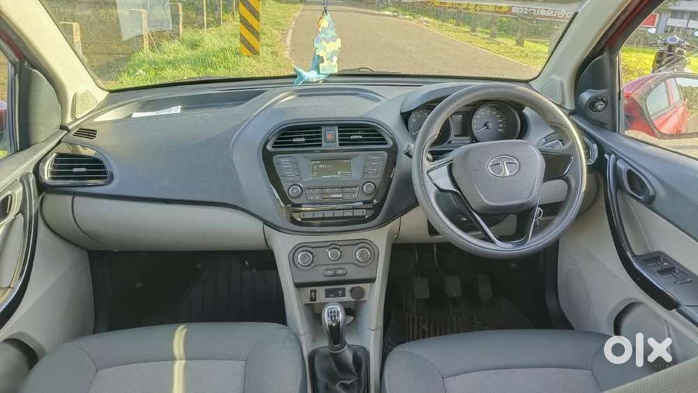 Tata Tiago 1.2 Revotron Xt, 2018, Petrol