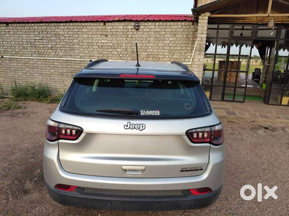Bank Manager's Single Handed Silver Jeep Compass