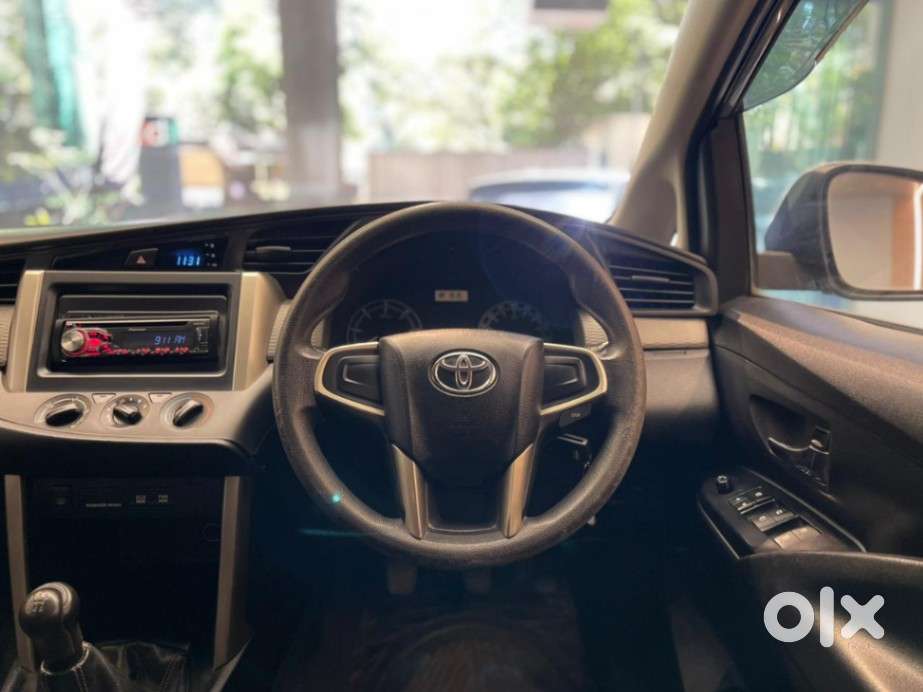 Toyota Innova Crysta 2.4 Gx Mt, 2016, Diesel