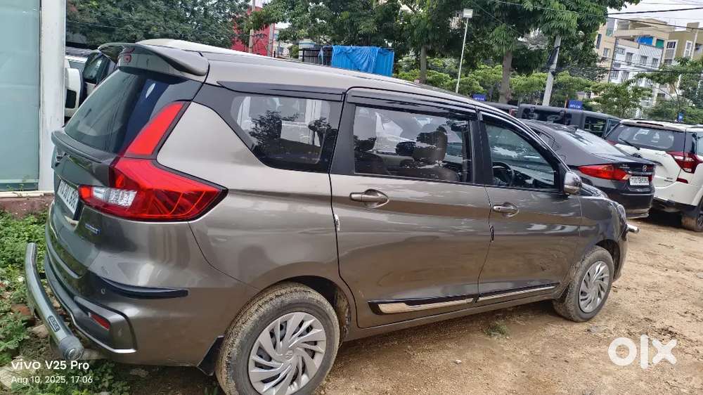 Maruti Suzuki Ertiga 2024 Petrol 50000 Km Driven