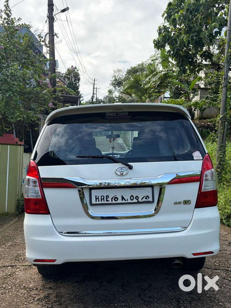 Toyota Innova 2.5 Vx 7 Seater Bs Iv, 2015, Diesel