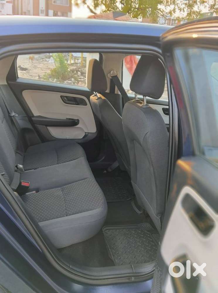 Tata Altroz Xm Plus (s), 2025, Petrol