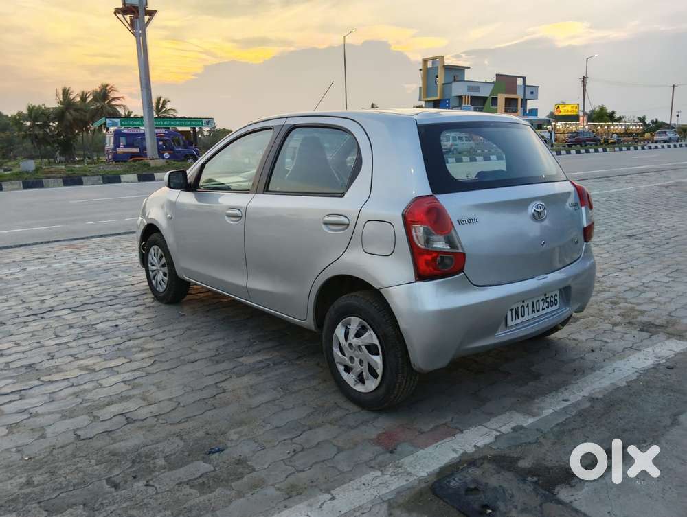Toyota Etios Liva, 2011, Petrol