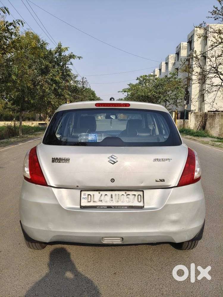 Maruti Suzuki Swift Lxi Optional-o, 2015, Petrol