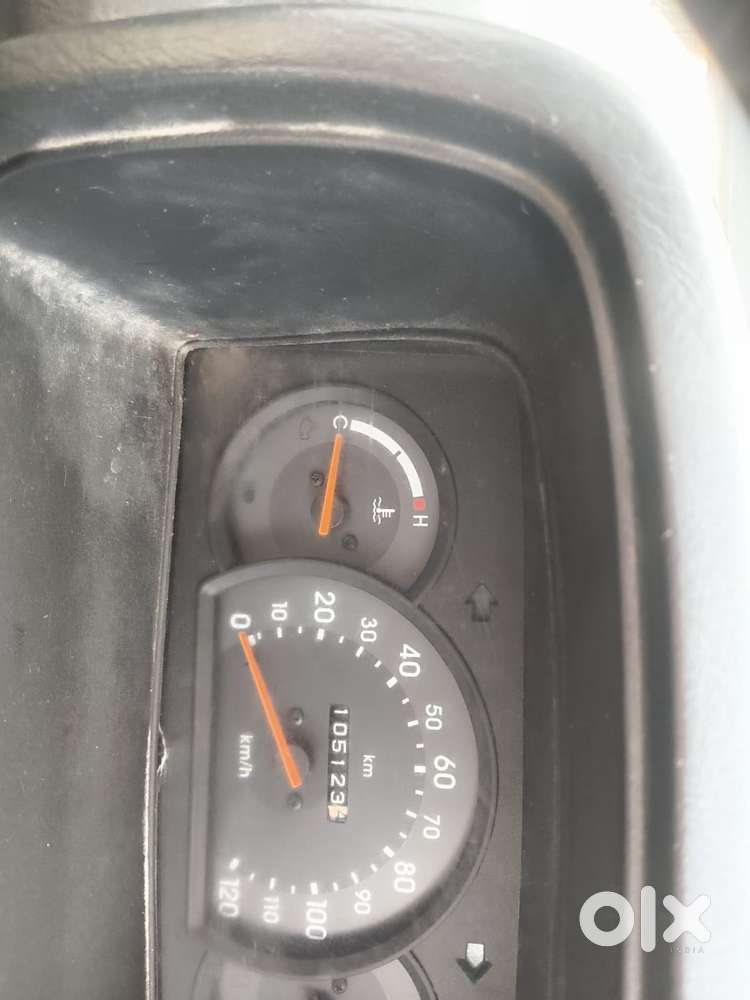 Maruti Suzuki Omni 8 Seater Bsiv, 2015, Petrol
