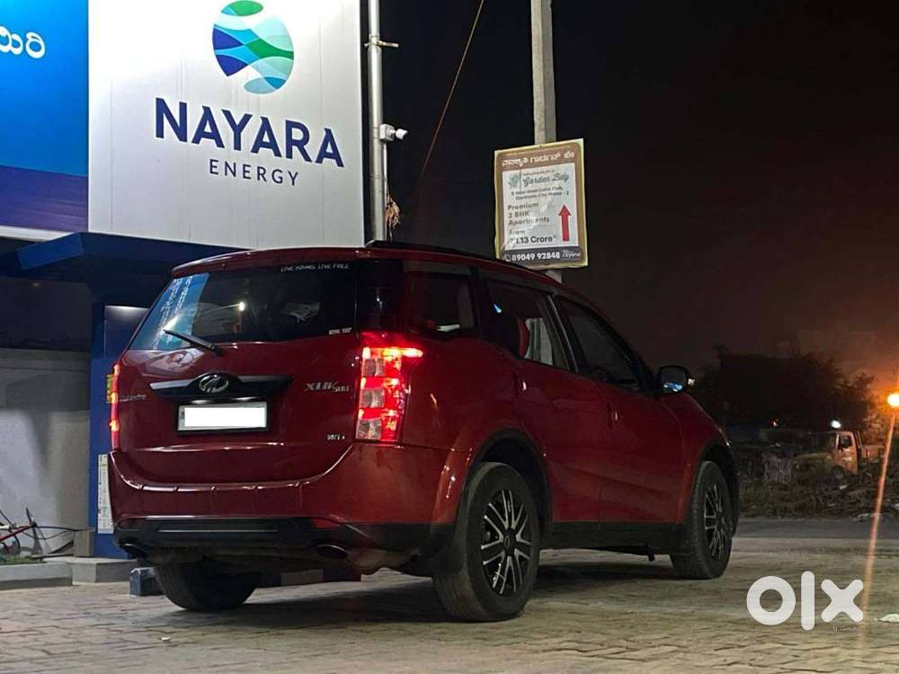 Drive Home A Well-maintained Mahindra Xuv500 W6 2wd (2017)