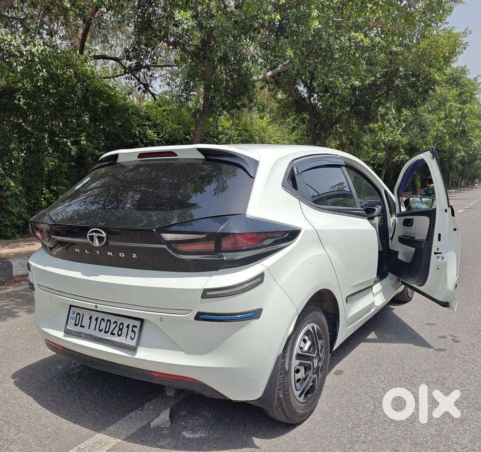 Tata Altroz 1.2 Xe, 2022, Cng & Hybrids