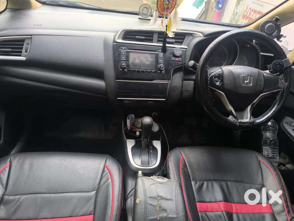 Honda Jazz 2017 Petrol And Cng Well Maintained