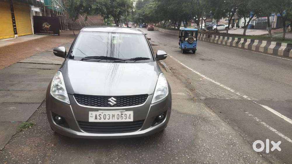 Maruti Suzuki Swift Vxi, 2012, Petrol