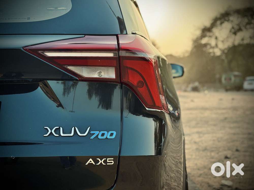 Mahindra Xuv700 2.0 Mx Petrol Mt 5 Str, 2024, Petrol