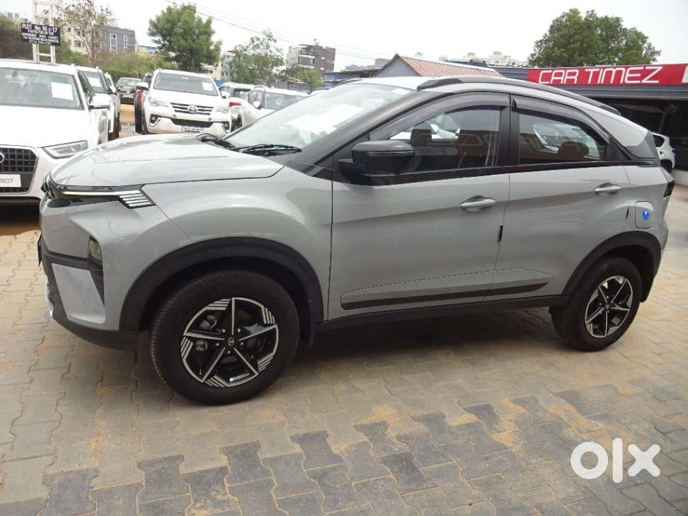 Tata Nexon Creative Plus S 1.2 Revotron Petrol 6 Amt, 2026, Petrol