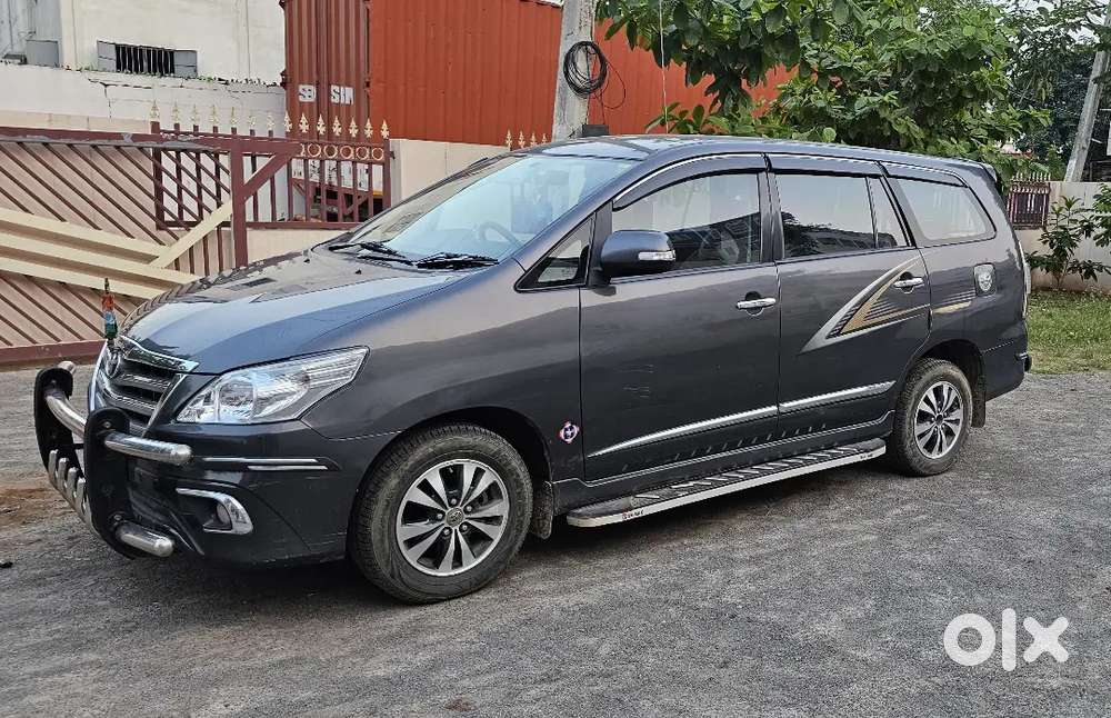 Toyota Innova 2015 Diesel 195500 Km Driven