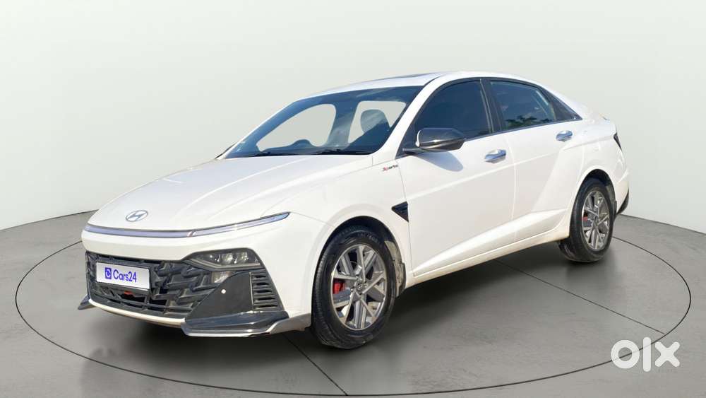 Hyundai Verna 1.5 Mpi Mt Sx (o), 2023, Petrol