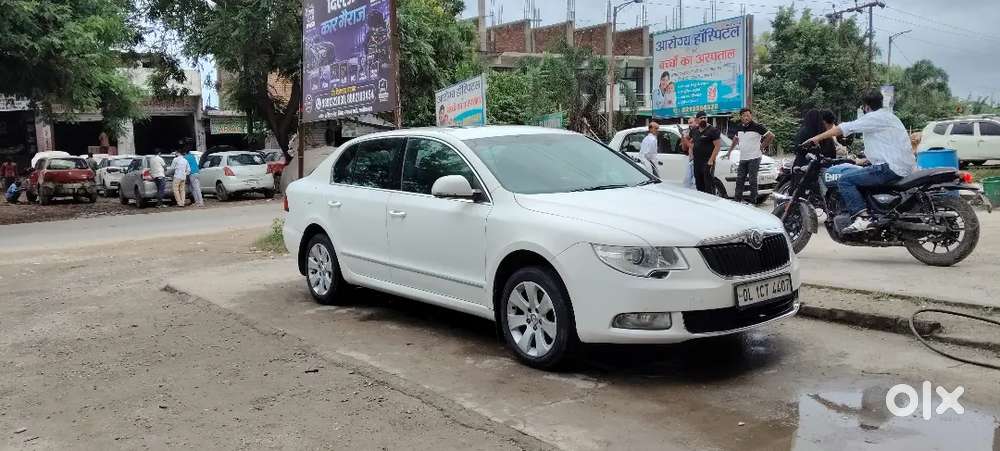 Skoda Superb 2012 Automatic