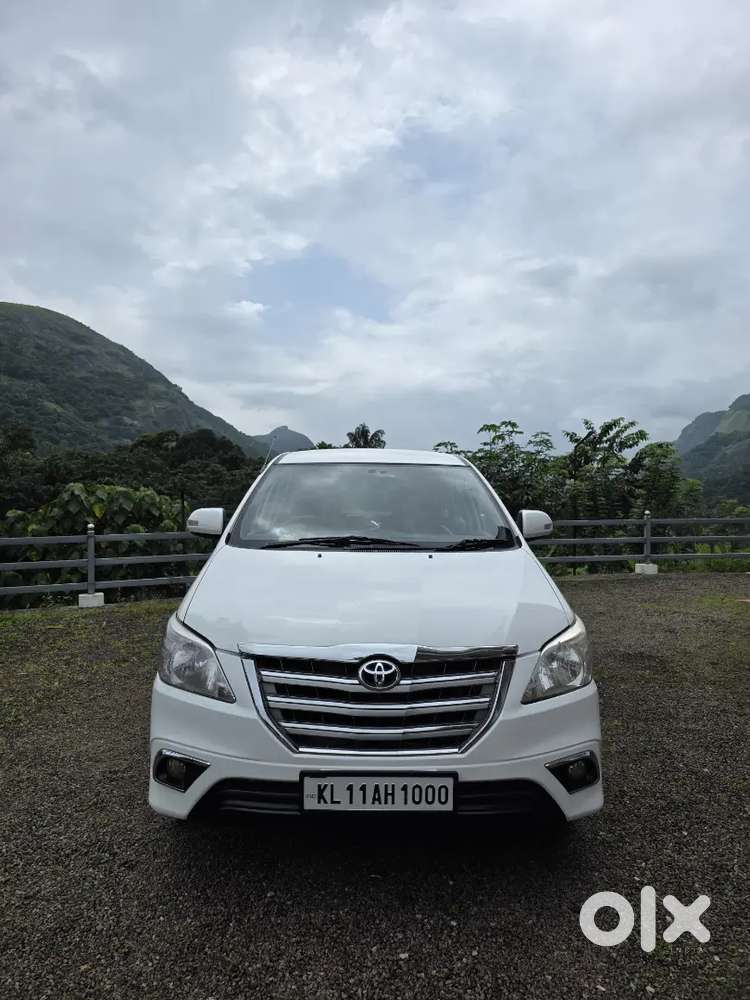 Toyota Innova 2011 Diesel Car