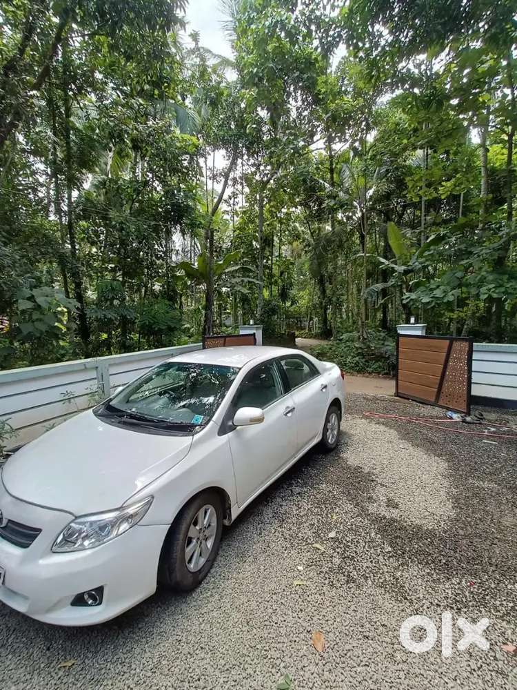 Toyota Corolla Altis 2011 Diesel 180000 Km Driven