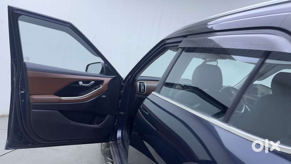 Hyundai Alcazar 1.5 Signature Diesel Mt 6 Str, 2022, Diesel