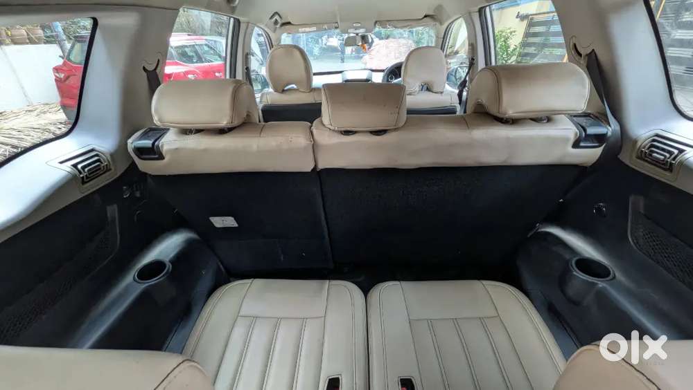 Mahindra Xuv500 2019 Variant W5